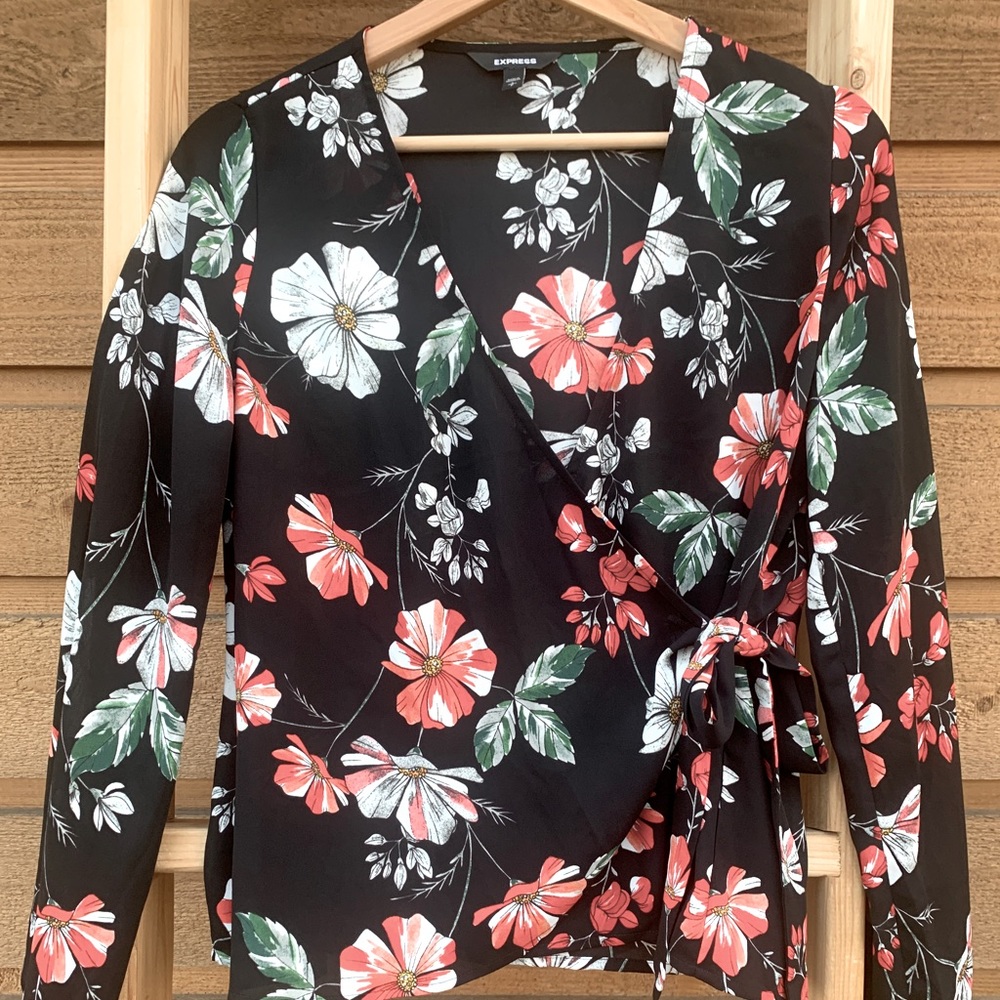 Women’s Floral Print Wrap Top S